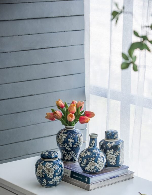 Indigo Blossom Chinoiserie Mini Vase Set – Set of Four