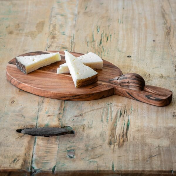 Topolino Cheese Board with Hand-Carved Mouse - Image 2