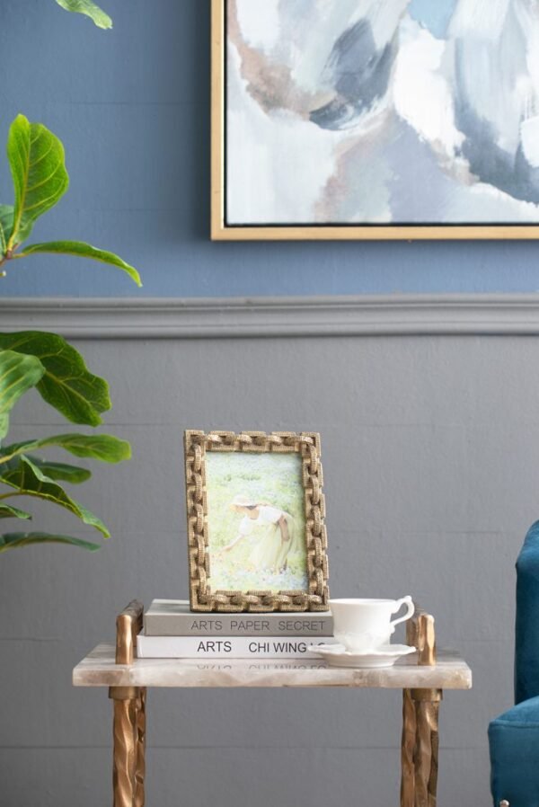 Gilded Link Chain Photo Frame - Image 6
